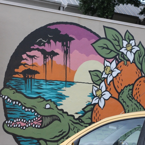 Meet your Posher, Lyn - Picture 1 of 1